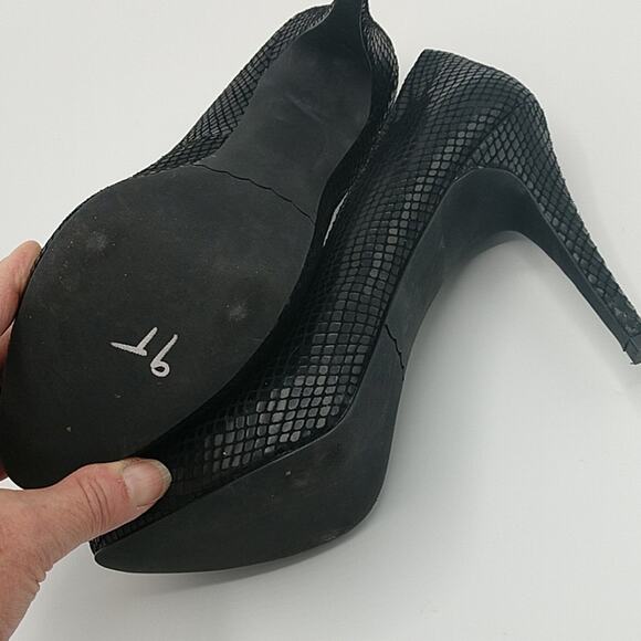 Moda Spana Black Faux Snakeskin Stilettos size 8 - Picture 8 of 8